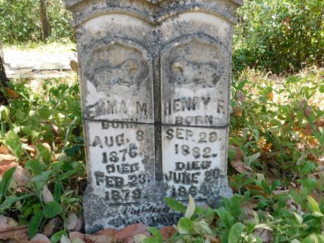 [Picture of Emma and Henry grave]